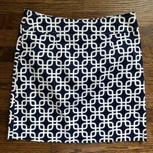 Skirting Around Navy blue/white cotton mini skirt size 6